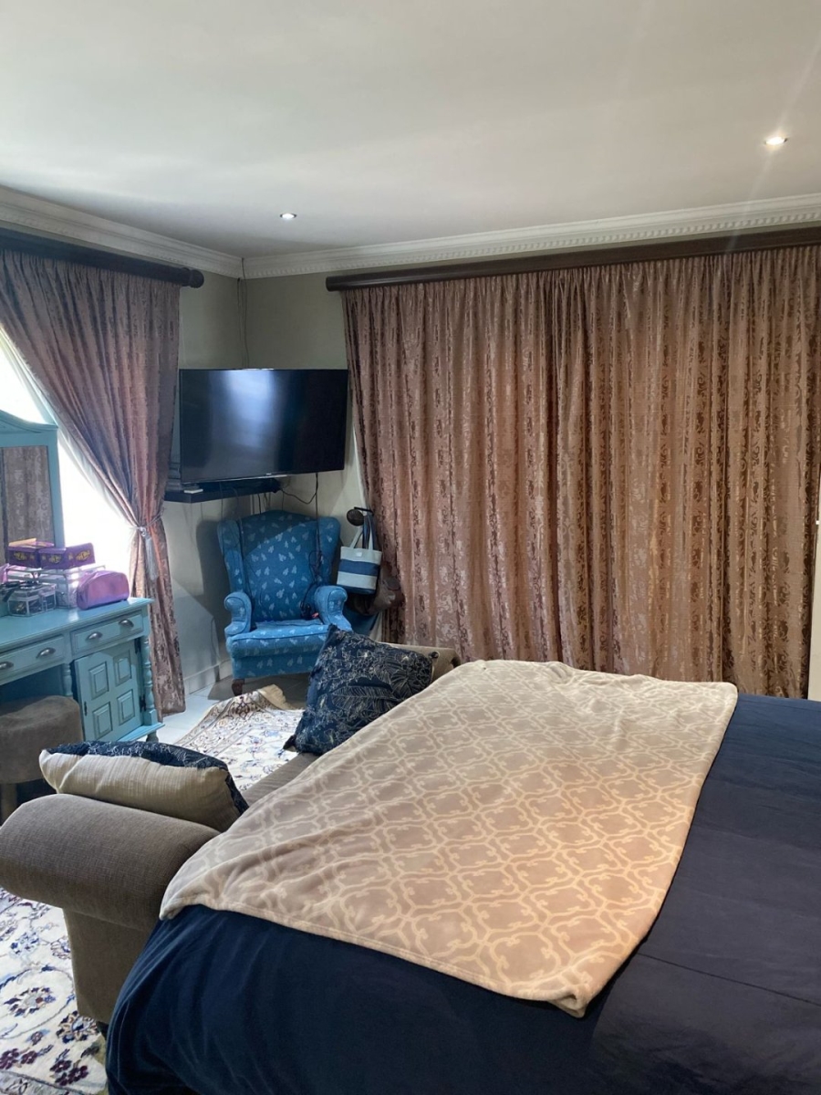 To Let 4 Bedroom Property for Rent in Birdwood Estate North West